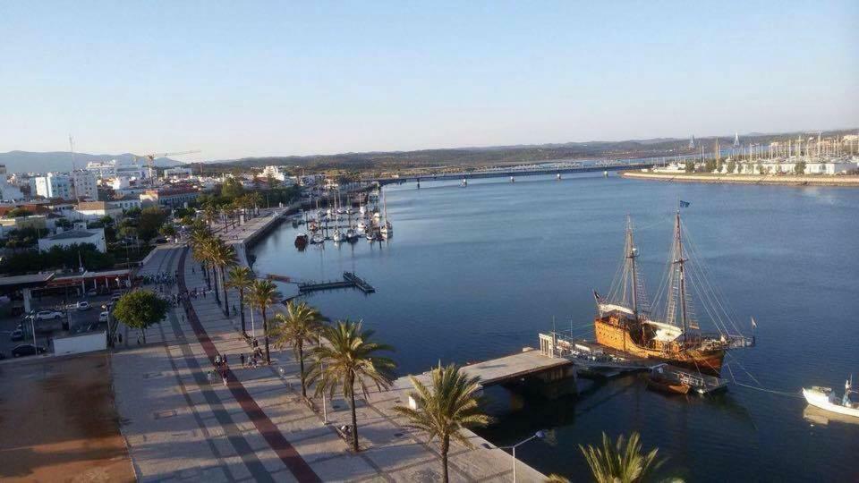 Typical Fishing Village In Historic Center I Portimao Exterior photo